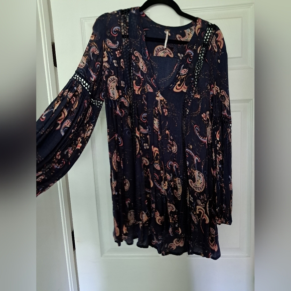 Rare Free People Just The Two of Us Tunic Blue Paisley Crotchet Mini - Picture 6 of 16